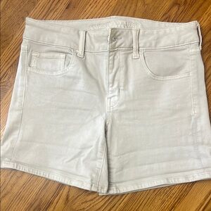 American Eagle Outfitters Cream Shorts